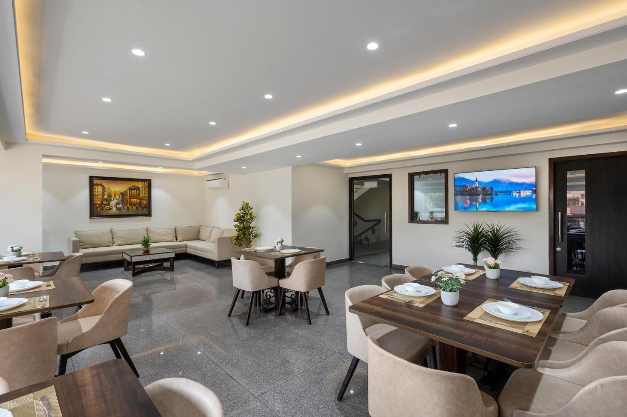 Palm Stay - Studios & Rooms Dzsaipur Kültér fotó