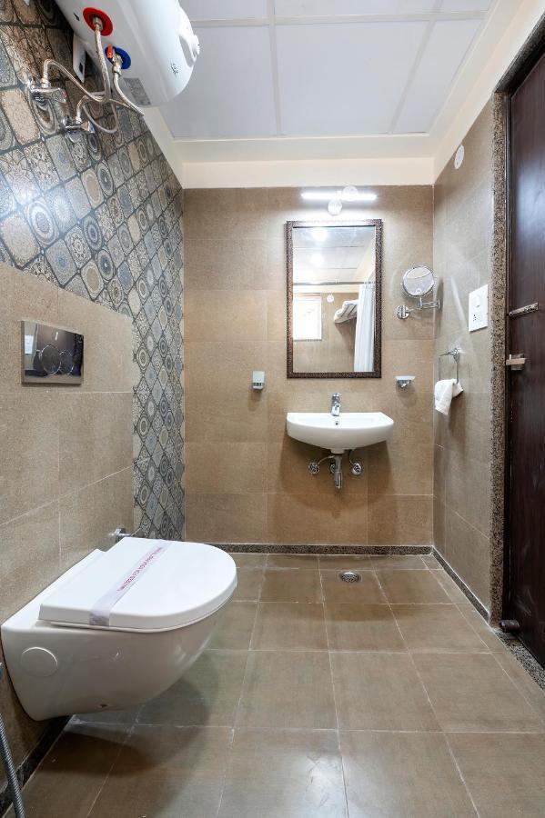 Palm Stay - Studios & Rooms Dzsaipur Kültér fotó